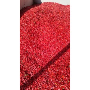 现有红宝石18号艳红系列干椒八吨多，辣度在五万以上，质量保障